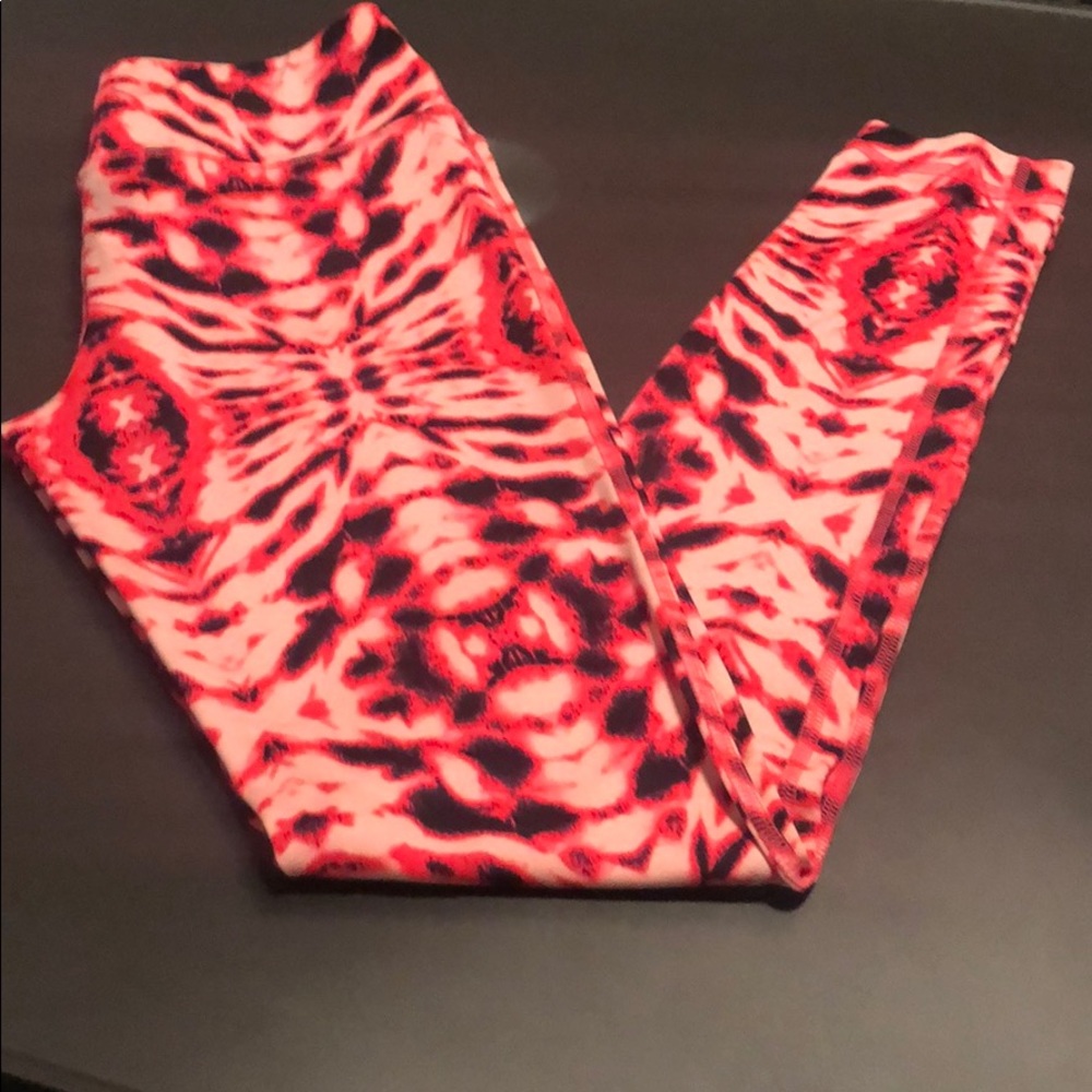 Athletic leggings